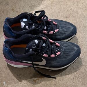 Nike men’s basketball shoes